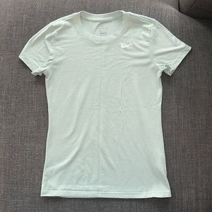 NIKE tee shirt dry fit XS